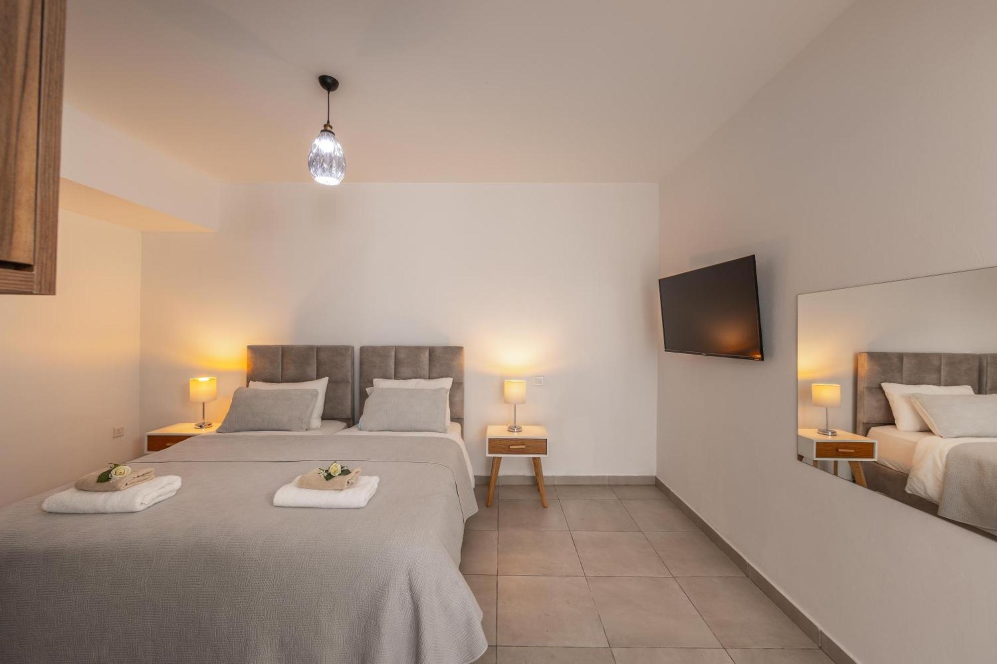 Fig Tree Bay Residences 4 プロタラス エクステリア 写真